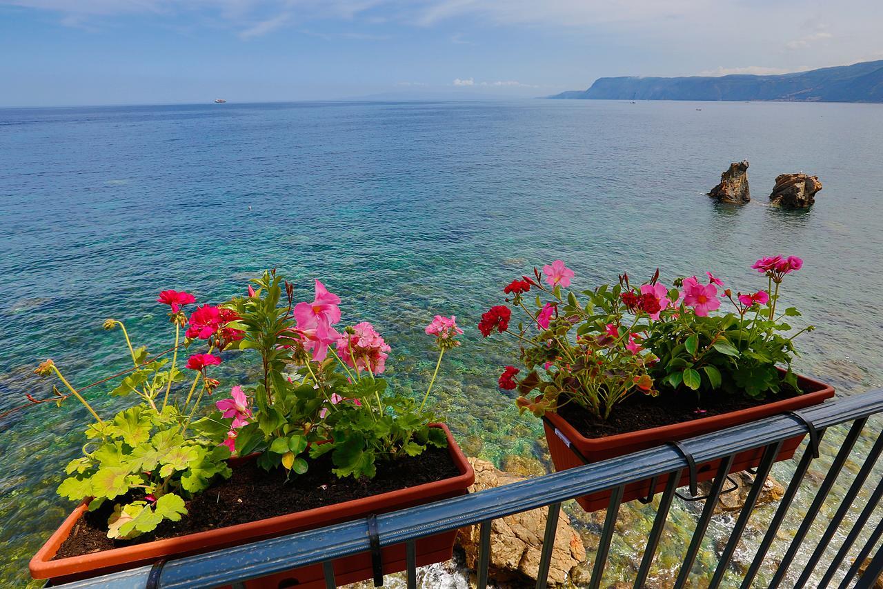 Il Casato Deluxe Rooms Scilla Luaran gambar