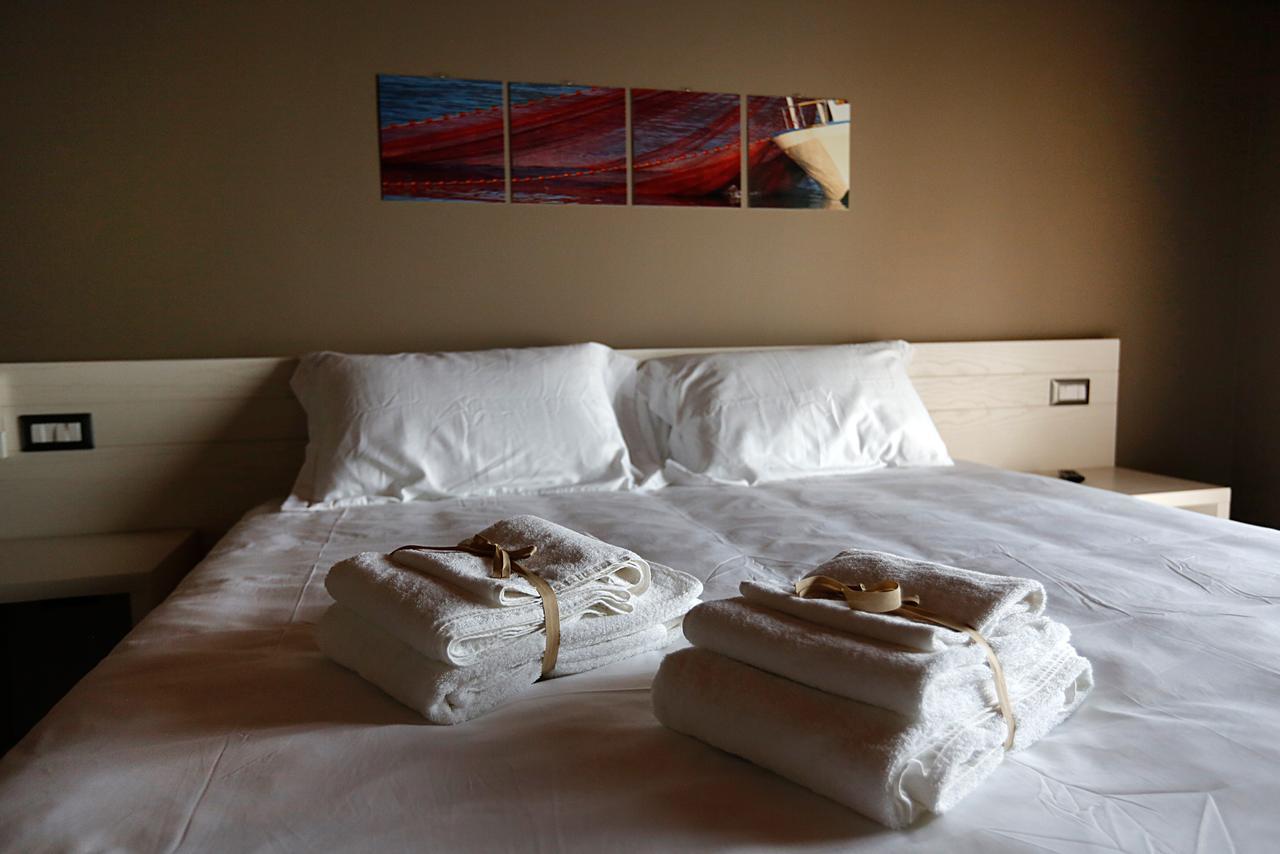 Il Casato Deluxe Rooms Scilla Luaran gambar