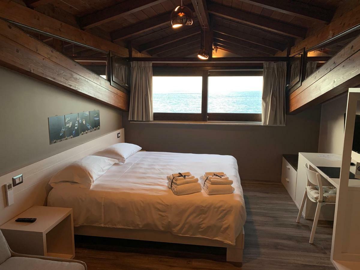 Il Casato Deluxe Rooms Scilla Luaran gambar