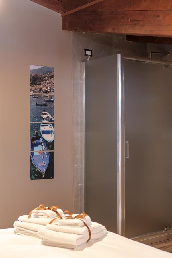 Il Casato Deluxe Rooms Scilla Luaran gambar